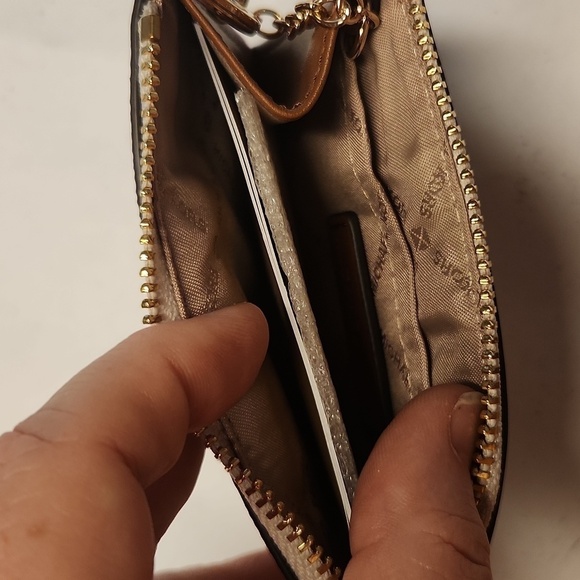 Michael Kors Credit Card Keychain Jet Set Coin Pouch NEW Vanella - Picture 5 of 10